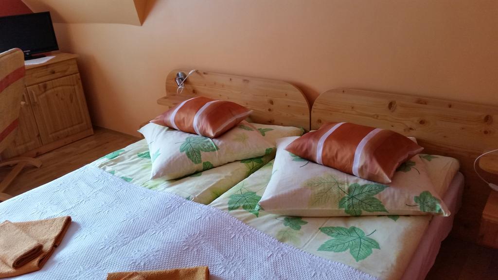 Willa Marta M Bed & Breakfast Zakopane Bilik gambar